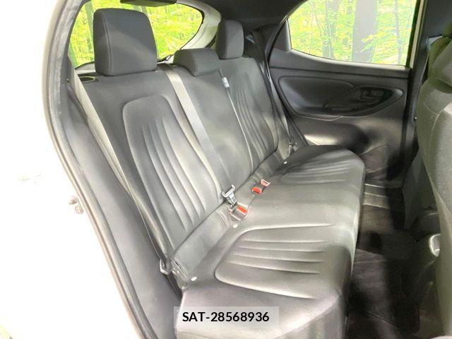 Toyota YARIS 2021-01 6915970-8