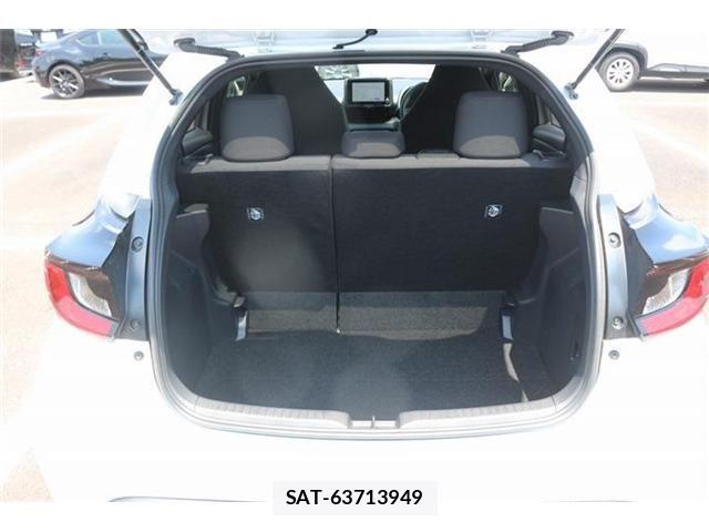 Toyota YARIS 2025-07 6915960-17