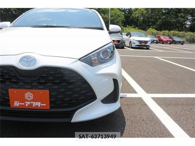 Toyota YARIS 2025-07 6915960-23