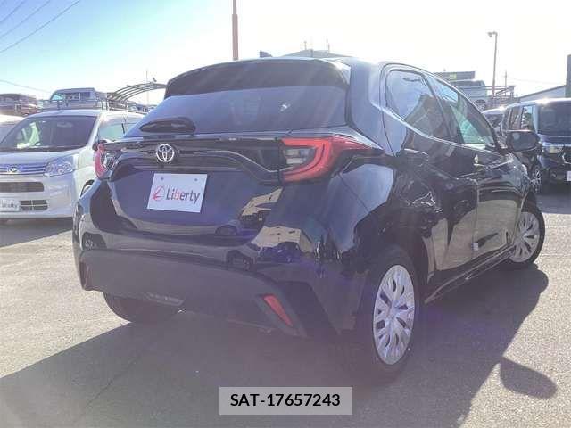 Toyota YARIS 2024-09 6915952-4