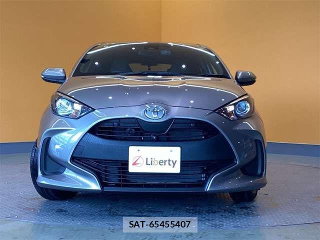 Toyota YARIS 2021-07 6915968-7