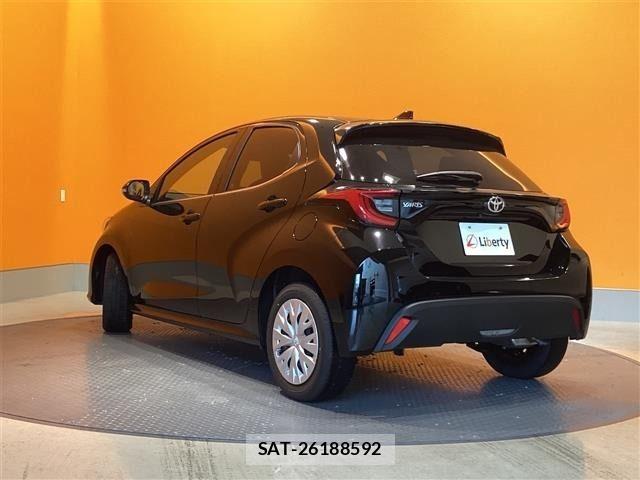 Toyota YARIS 2024-09 6915951-13