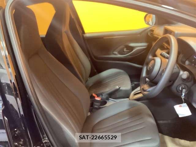Toyota YARIS 2025-01 6915956-10
