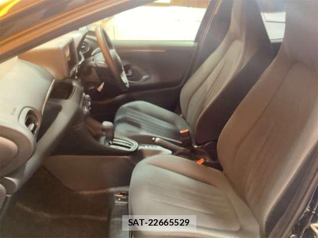 Toyota YARIS 2025-01 6915956-11
