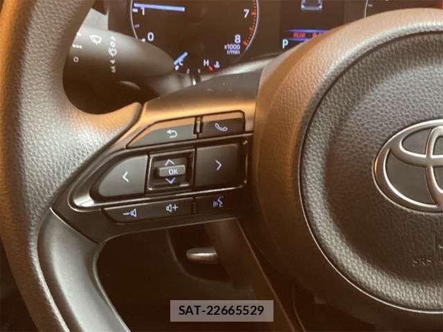 Toyota YARIS 2025-01 6915956-17