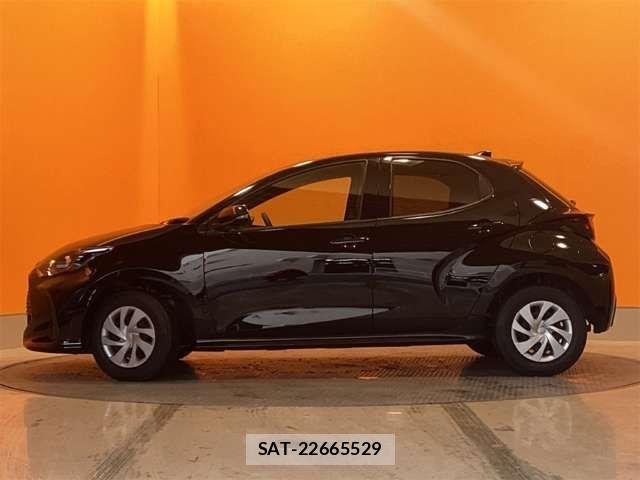 Toyota YARIS 2025-01 6915956-6