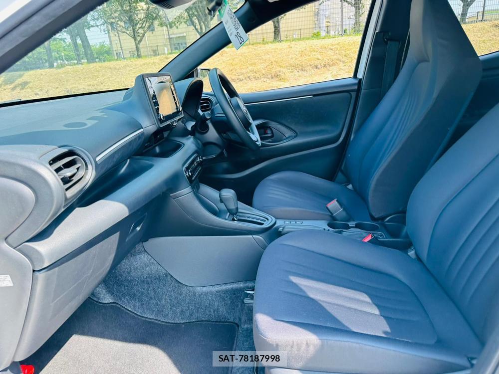 Toyota YARIS 2021 6848847-10