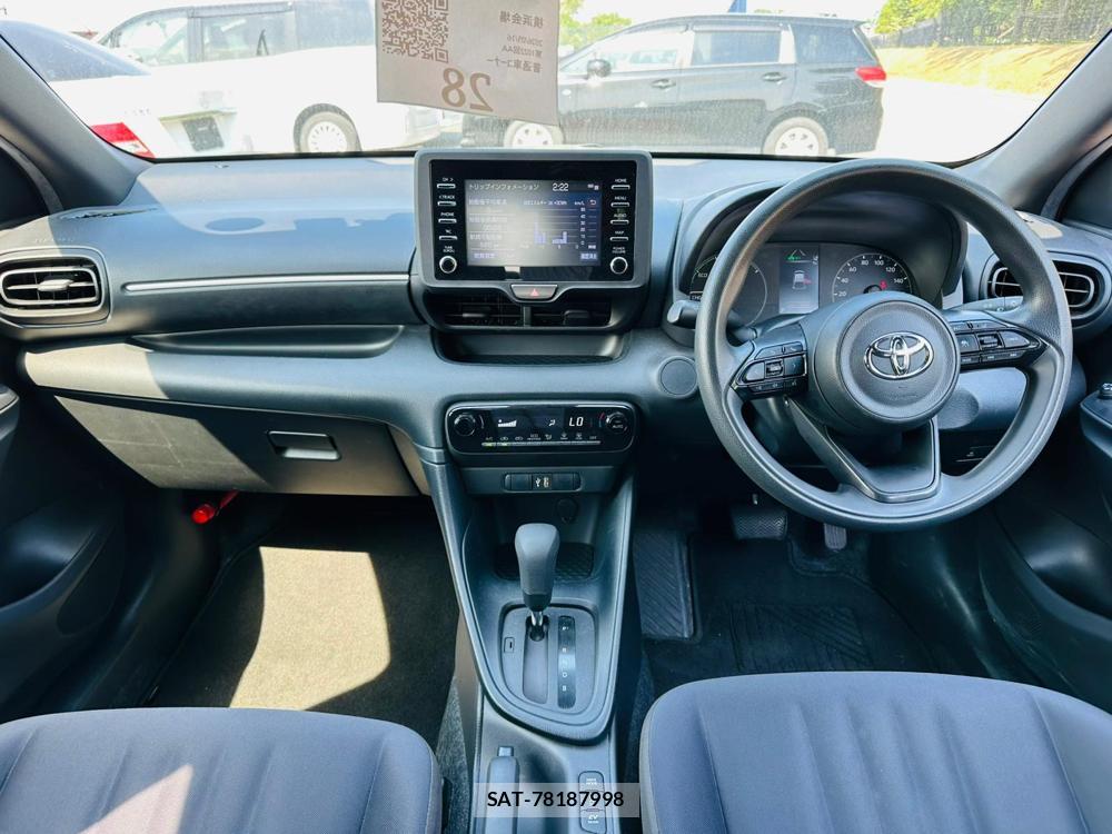 Toyota YARIS 2021 6848847-12