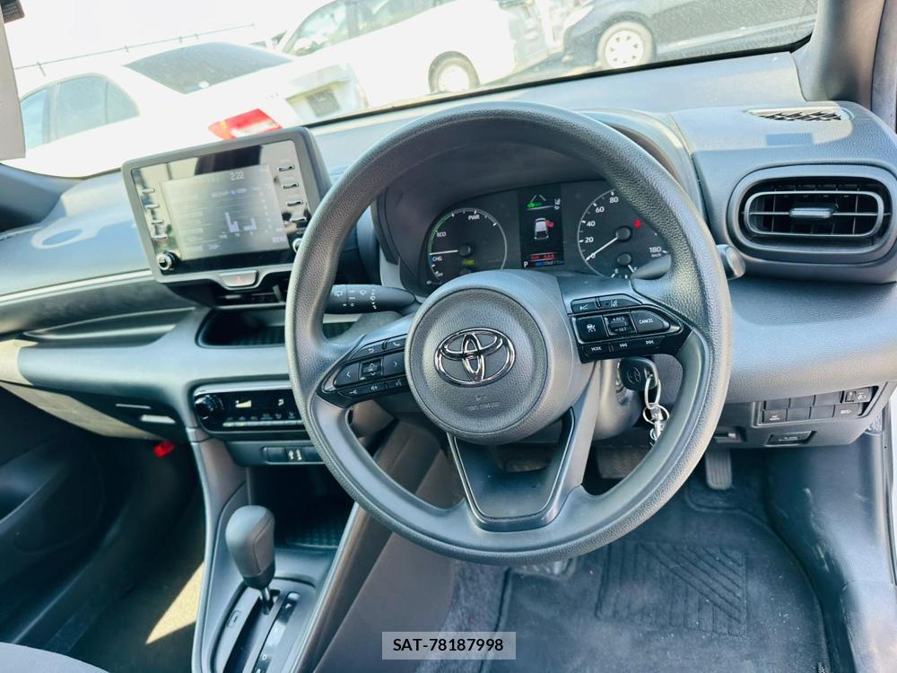 Toyota YARIS 2021 6848847-14