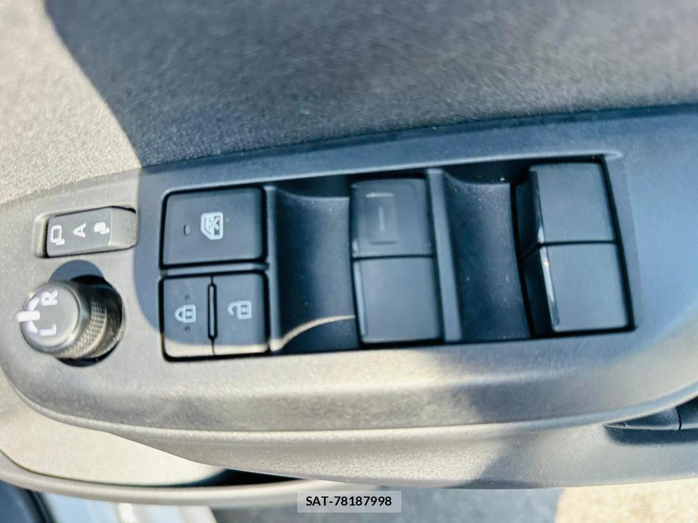 Toyota YARIS 2021 6848847-21