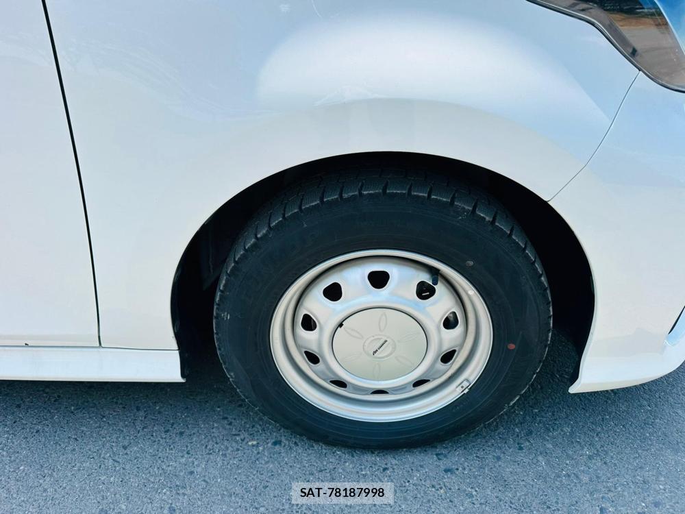 Toyota YARIS 2021 6848847-28