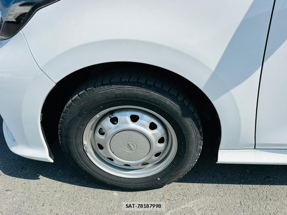 Toyota YARIS 2021 6848847-29