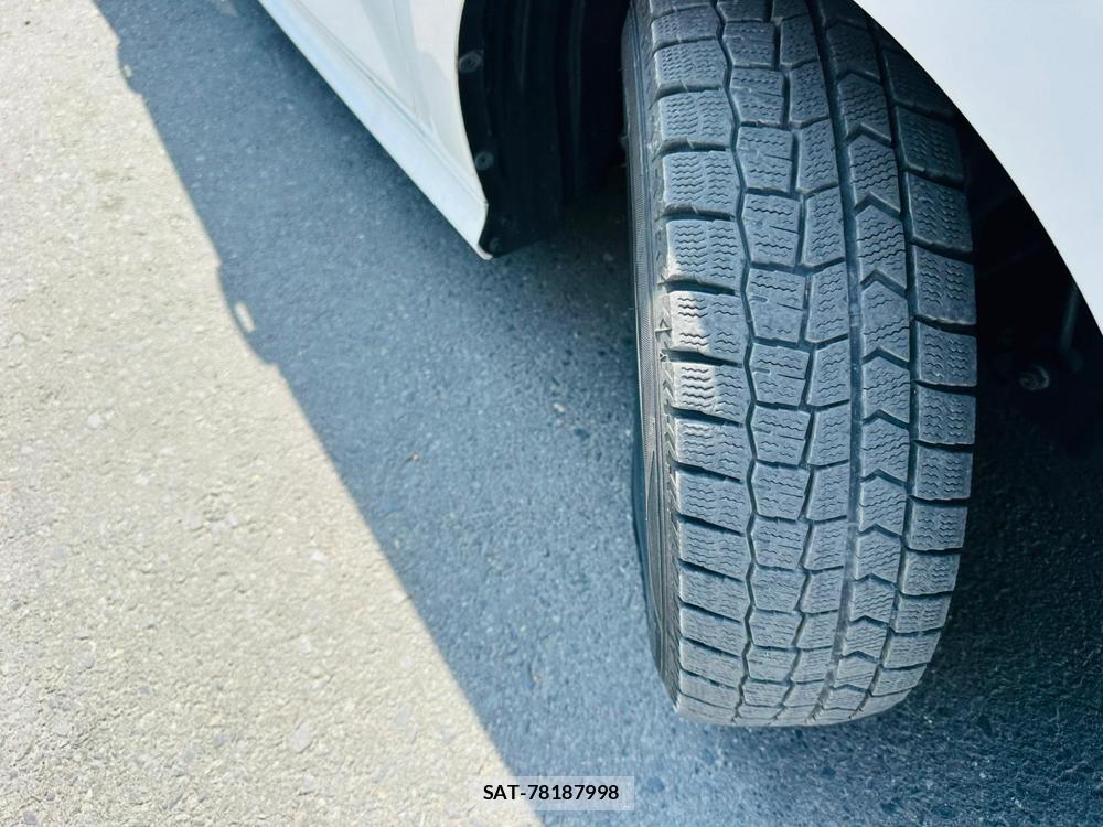 Toyota YARIS 2021 6848847-31