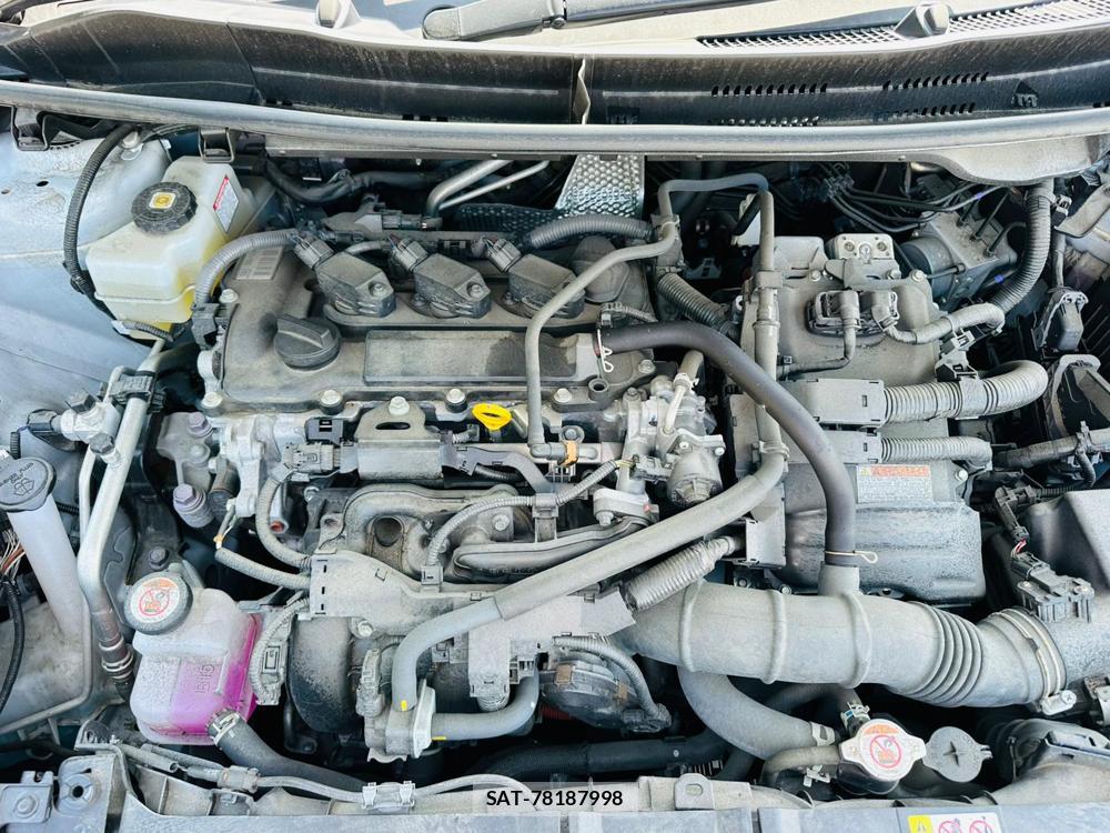 Toyota YARIS 2021 6848847-36
