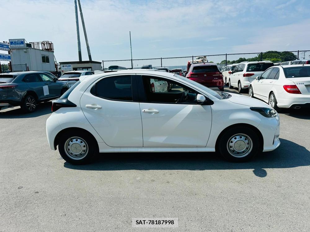 Toyota YARIS 2021 6848847-5