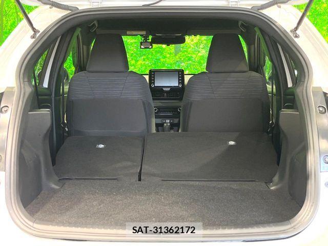 Toyota YARIS 2023-05 6999325-11