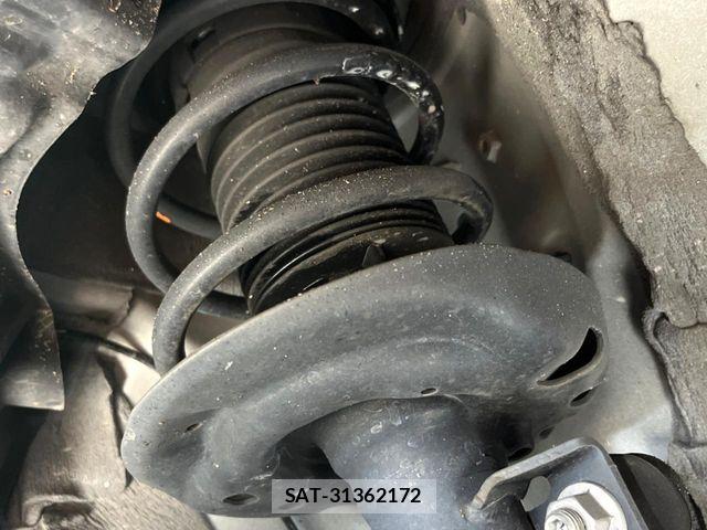 Toyota YARIS 2023-05 6999325-19