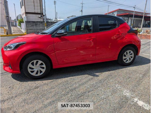 Toyota YARIS 2024-04 6999327-1