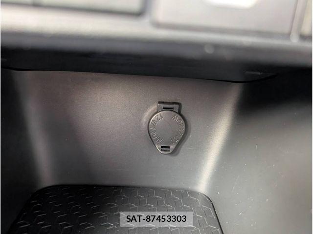 Toyota YARIS 2024-04 6999327-23