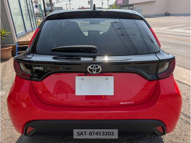 Toyota YARIS 2024-04 6999327-3