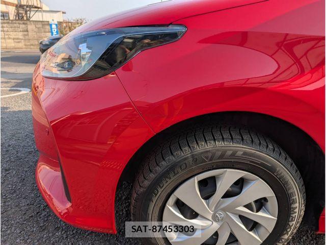 Toyota YARIS 2024-04 6999327-8