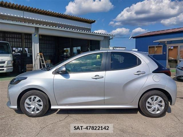 Toyota YARIS 2021-05 6999331-11
