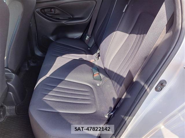 Toyota YARIS 2021-05 6999331-16