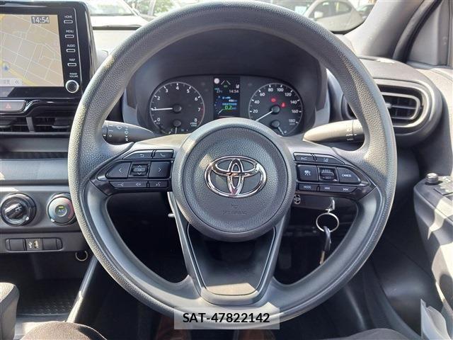 Toyota YARIS 2021-05 6999331-4
