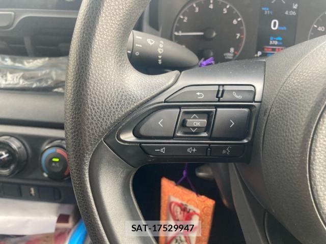 Toyota YARIS 2020-08 6999328-12