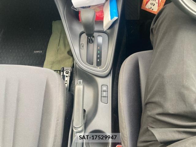 Toyota YARIS 2020-08 6999328-14