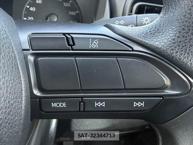 Toyota YARIS 2021-03 6999333-6