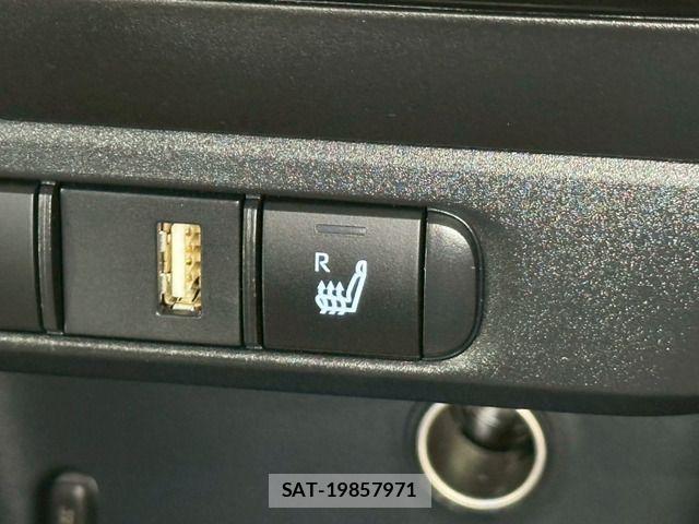 Toyota YARIS 2020-05 7021958-9