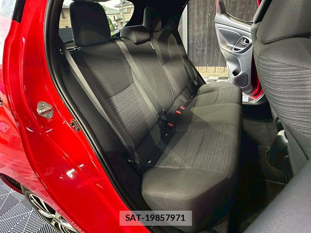 Toyota YARIS 2020-05 7021958-6