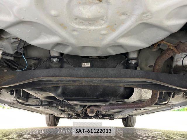 Toyota YARIS 2020-05 7061550-18