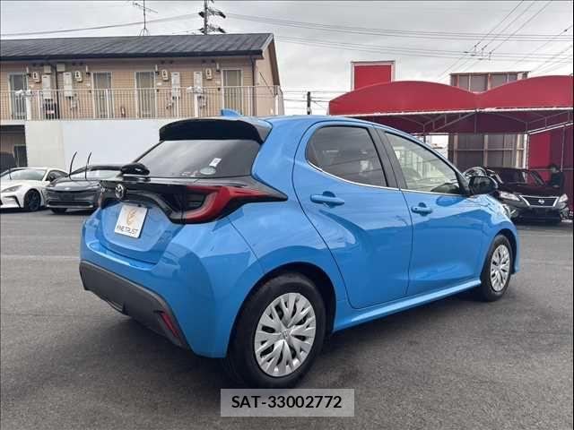 Toyota YARIS 2020-04 7061537-18