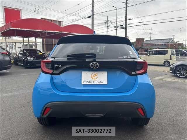 Toyota YARIS 2020-04 7061537-19