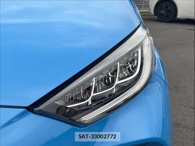 Toyota YARIS 2020-04 7061537-22