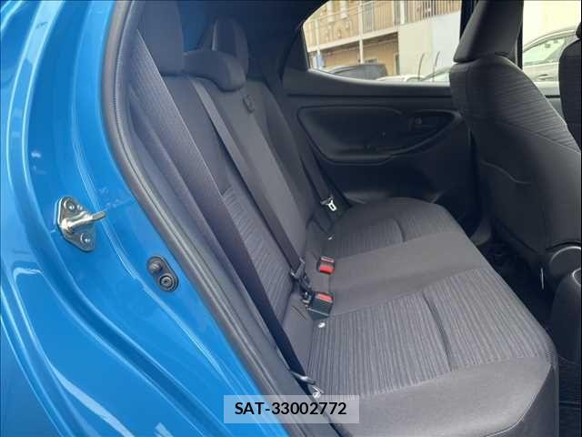Toyota YARIS 2020-04 7061537-8