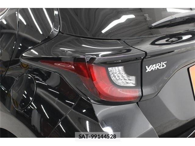 Toyota YARIS 2020-12 7061544-15