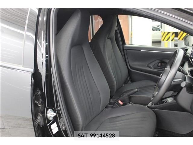 Toyota YARIS 2020-12 7061544-24