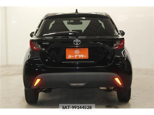 Toyota YARIS 2020-12 7061544-5