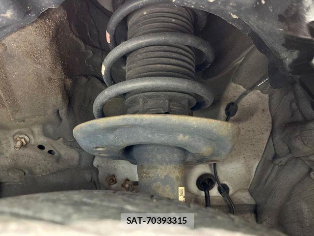 Toyota YARIS 2020-07 7061553-19