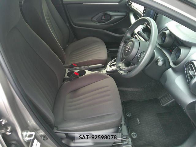 Toyota YARIS 2021-04 7061548-14