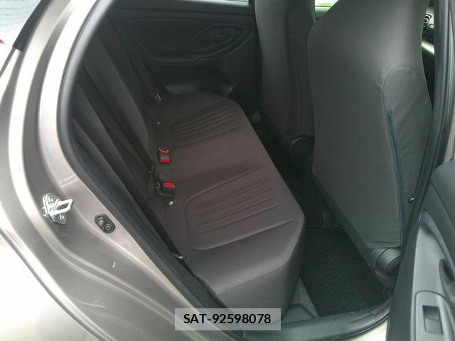 Toyota YARIS 2021-04 7061548-15