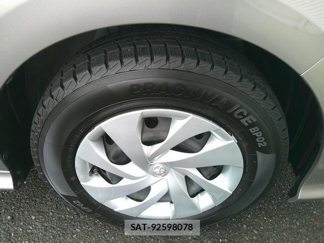 Toyota YARIS 2021-04 7061548-18