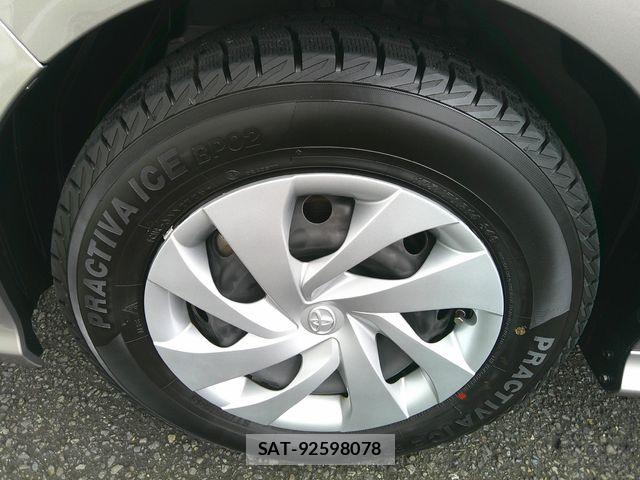 Toyota YARIS 2021-04 7061548-27