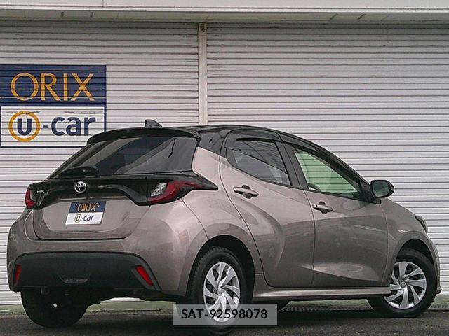 Toyota YARIS 2021-04 7061548-2