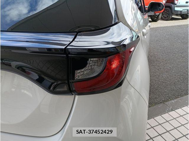 Toyota YARIS 2022-06 7061551-5