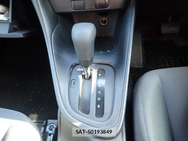 Toyota YARIS 2021 7043694-10