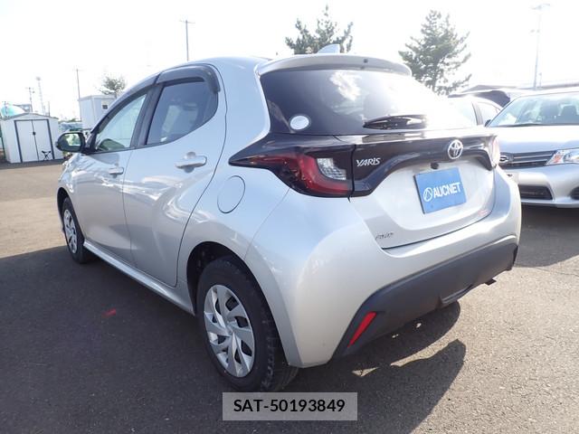 Toyota YARIS 2021 7043694-3